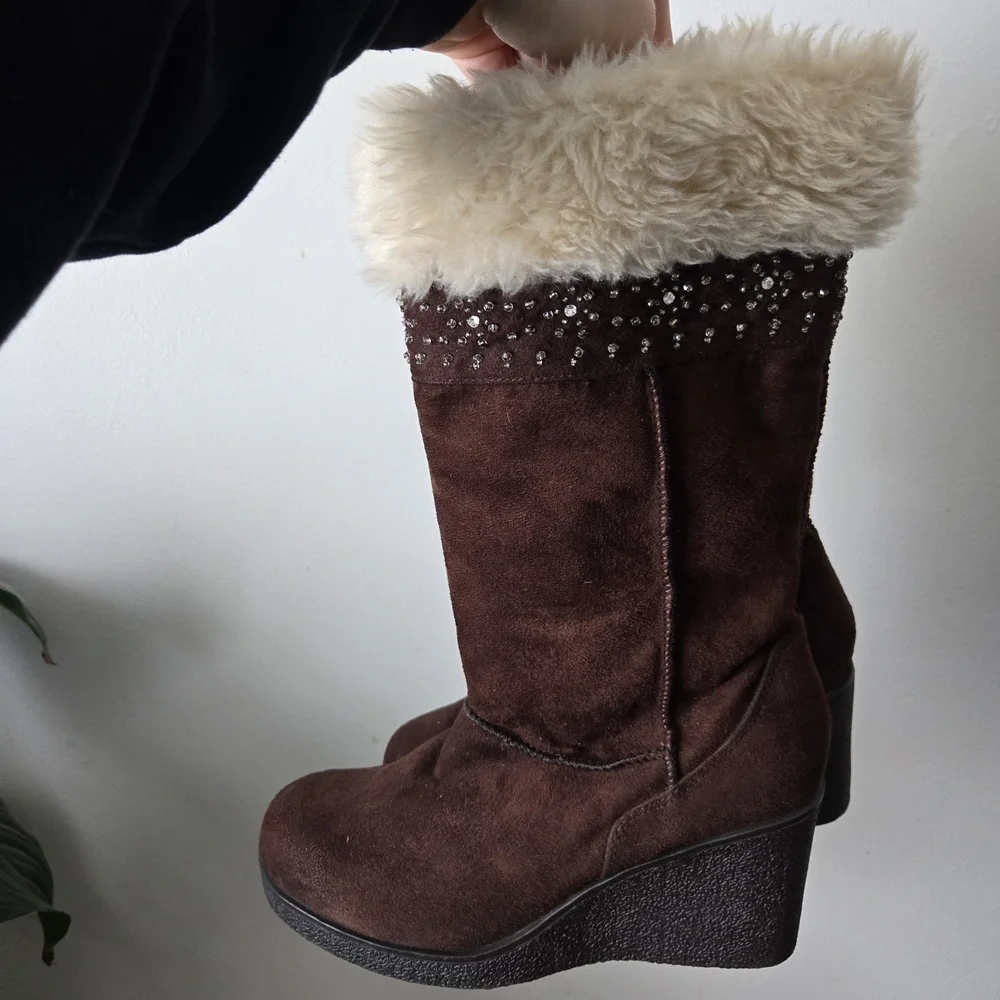Y2K American Eagle Outfitters Brown Wedge Boots with Faux Fur‎ Size 8.5